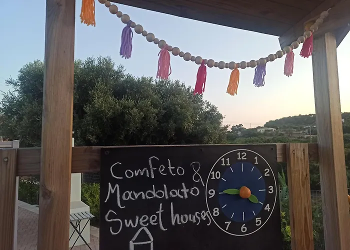 Comfeto & Mandolato Sweet Houses